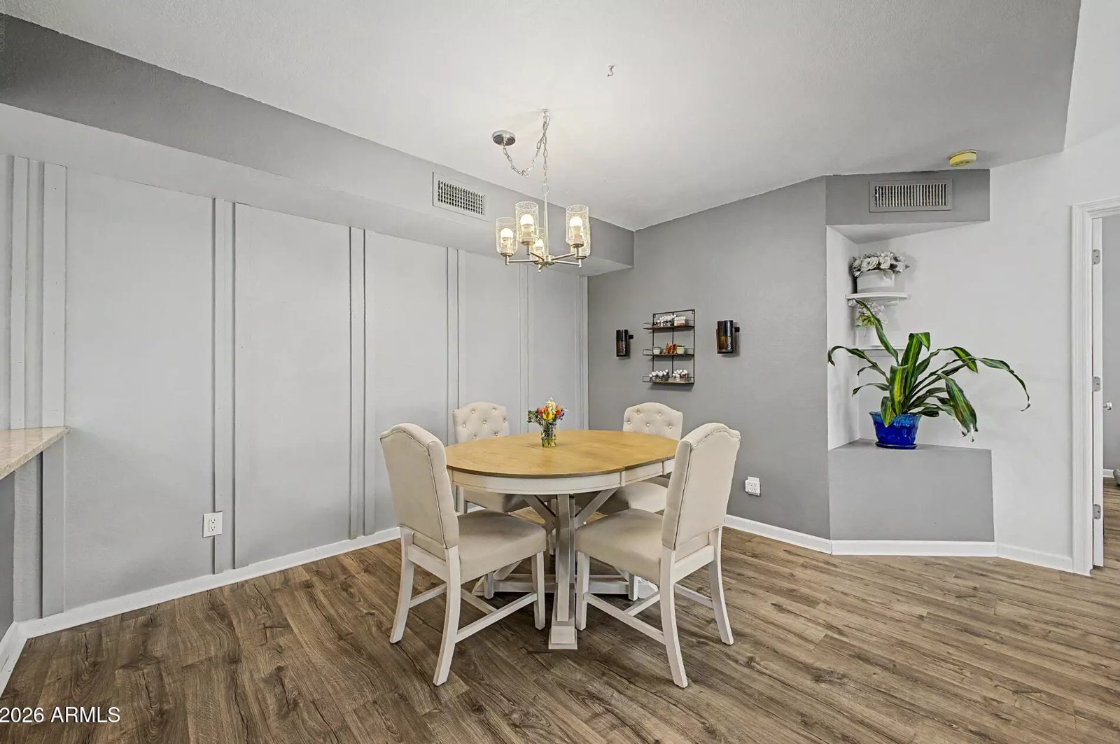 Dining area in a Glendale, Arizona brokerage listing